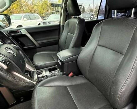 Тойота Ленд Крузер Прадо 2012 в Харькове на Automoto.ua Белый Тойота Ленд Крузер Прадо, объемом двигателя 2.98 л и пробегом 208 тыс. км за 27400 $, фото 12 на Automoto.ua