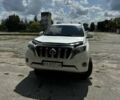 Белый Тойота Ленд Крузер Прадо, объемом двигателя 3 л и пробегом 129 тыс. км за 27200 $, фото 1 на Automoto.ua
