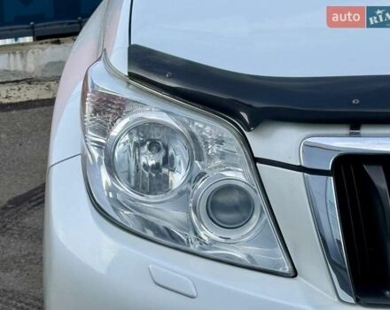 Белый Тойота Ленд Крузер Прадо, объемом двигателя 3 л и пробегом 267 тыс. км за 23500 $, фото 24 на Automoto.ua