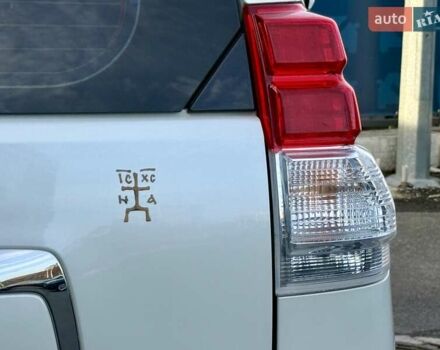 Белый Тойота Ленд Крузер Прадо, объемом двигателя 3 л и пробегом 267 тыс. км за 23500 $, фото 12 на Automoto.ua