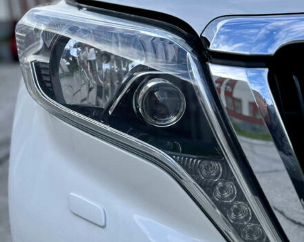 Белый Тойота Ленд Крузер Прадо, объемом двигателя 3 л и пробегом 185 тыс. км за 28900 $, фото 15 на Automoto.ua