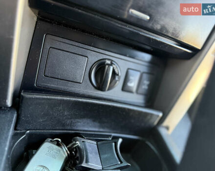 Белый Тойота Ленд Крузер Прадо, объемом двигателя 3 л и пробегом 267 тыс. км за 24000 $, фото 13 на Automoto.ua