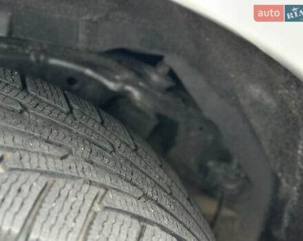 Білий Тойота Ленд Крузер Прадо, об'ємом двигуна 3 л та пробігом 291 тис. км за 27400 $, фото 18 на Automoto.ua