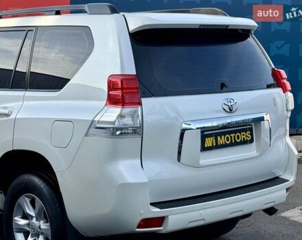 Белый Тойота Ленд Крузер Прадо, объемом двигателя 3 л и пробегом 267 тыс. км за 23500 $, фото 17 на Automoto.ua