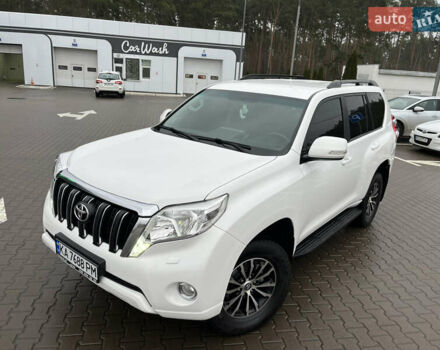 Белый Тойота Ленд Крузер Прадо, объемом двигателя 3 л и пробегом 292 тыс. км за 26700 $, фото 2 на Automoto.ua