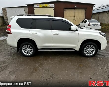 Белый Тойота Ленд Крузер Прадо, объемом двигателя 3 л и пробегом 148 тыс. км за 27500 $, фото 2 на Automoto.ua