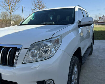 Белый Тойота Ленд Крузер Прадо, объемом двигателя 3 л и пробегом 267 тыс. км за 24000 $, фото 1 на Automoto.ua