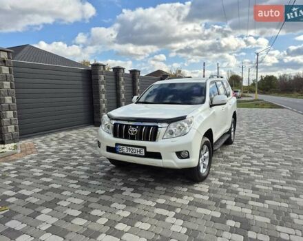 Білий Тойота Ленд Крузер Прадо, об'ємом двигуна 3 л та пробігом 266 тис. км за 23900 $, фото 1 на Automoto.ua