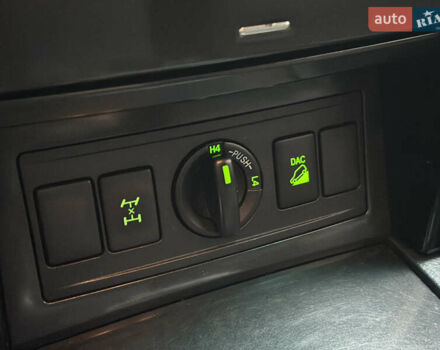 Білий Тойота Ленд Крузер Прадо, об'ємом двигуна 3 л та пробігом 291 тис. км за 27400 $, фото 31 на Automoto.ua