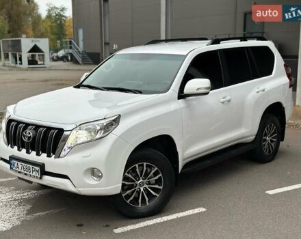 Білий Тойота Ленд Крузер Прадо, об'ємом двигуна 3 л та пробігом 291 тис. км за 27400 $, фото 2 на Automoto.ua