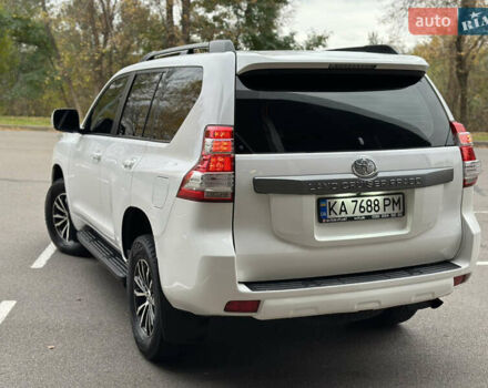 Білий Тойота Ленд Крузер Прадо, об'ємом двигуна 3 л та пробігом 291 тис. км за 27400 $, фото 14 на Automoto.ua