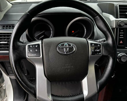 Белый Тойота Ленд Крузер Прадо, объемом двигателя 3 л и пробегом 148 тыс. км за 27500 $, фото 21 на Automoto.ua