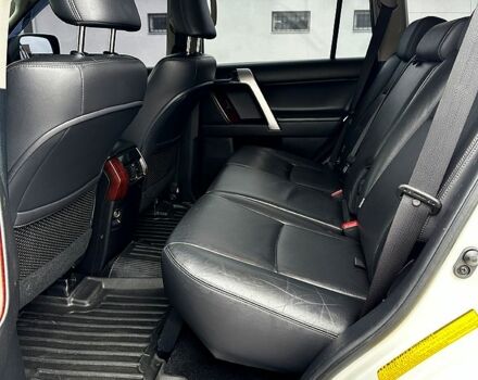 Белый Тойота Ленд Крузер Прадо, объемом двигателя 3 л и пробегом 148 тыс. км за 27500 $, фото 12 на Automoto.ua