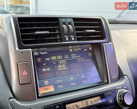 Белый Тойота Ленд Крузер Прадо, объемом двигателя 3 л и пробегом 267 тыс. км за 23500 $, фото 48 на Automoto.ua