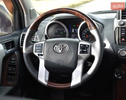 Белый Тойота Ленд Крузер Прадо, объемом двигателя 3 л и пробегом 231 тыс. км за 31700 $, фото 45 на Automoto.ua