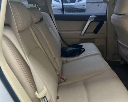 Белый Тойота Ленд Крузер Прадо, объемом двигателя 2.69 л и пробегом 130 тыс. км за 24000 $, фото 3 на Automoto.ua