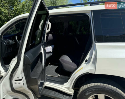 Білий Тойота Ленд Крузер Прадо, об'ємом двигуна 2.98 л та пробігом 270 тис. км за 27500 $, фото 8 на Automoto.ua