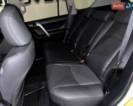 Белый Тойота Ленд Крузер Прадо, объемом двигателя 2.98 л и пробегом 112 тыс. км за 31900 $, фото 103 на Automoto.ua