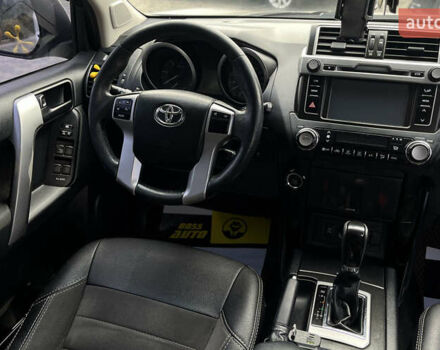 Тойота Ленд Крузер Прадо 2014 в Мукачеве на Automoto.ua Белый Тойота Ленд Крузер Прадо, объемом двигателя 2.98 л и пробегом 173 тыс. км за 31150 $, фото 9 на Automoto.ua