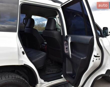 Белый Тойота Ленд Крузер Прадо, объемом двигателя 3 л и пробегом 231 тыс. км за 31700 $, фото 71 на Automoto.ua