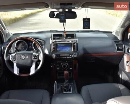 Белый Тойота Ленд Крузер Прадо, объемом двигателя 3 л и пробегом 231 тыс. км за 31700 $, фото 44 на Automoto.ua