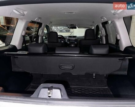 Белый Тойота Ленд Крузер Прадо, объемом двигателя 2.98 л и пробегом 112 тыс. км за 31900 $, фото 45 на Automoto.ua