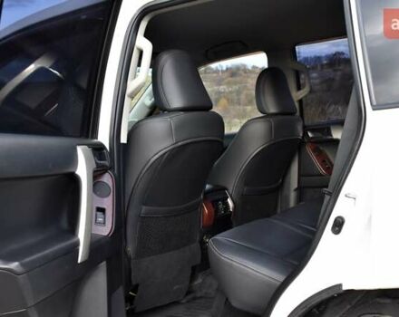 Белый Тойота Ленд Крузер Прадо, объемом двигателя 3 л и пробегом 231 тыс. км за 31700 $, фото 74 на Automoto.ua