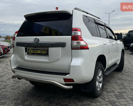 Тойота Ленд Крузер Прадо 2014 в Мукачеве на Automoto.ua Белый Тойота Ленд Крузер Прадо, объемом двигателя 2.98 л и пробегом 173 тыс. км за 31150 $, фото 6 на Automoto.ua