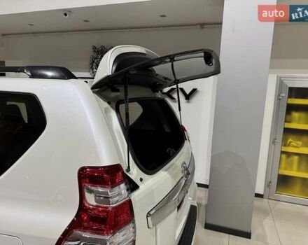 Белый Тойота Ленд Крузер Прадо, объемом двигателя 2.98 л и пробегом 112 тыс. км за 31900 $, фото 43 на Automoto.ua