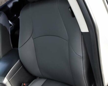 Белый Тойота Ленд Крузер Прадо, объемом двигателя 3 л и пробегом 231 тыс. км за 31700 $, фото 57 на Automoto.ua