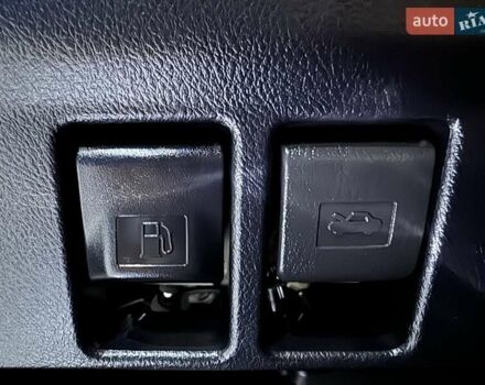 Белый Тойота Ленд Крузер Прадо, объемом двигателя 2.98 л и пробегом 112 тыс. км за 31900 $, фото 4 на Automoto.ua