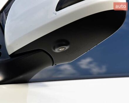 Белый Тойота Ленд Крузер Прадо, объемом двигателя 3 л и пробегом 231 тыс. км за 31700 $, фото 25 на Automoto.ua