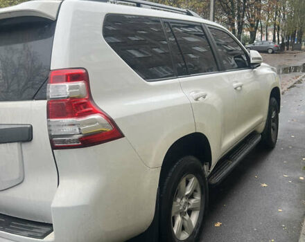 Белый Тойота Ленд Крузер Прадо, объемом двигателя 2.69 л и пробегом 130 тыс. км за 24000 $, фото 1 на Automoto.ua