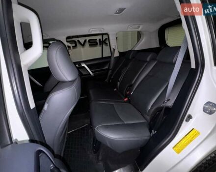 Белый Тойота Ленд Крузер Прадо, объемом двигателя 2.98 л и пробегом 112 тыс. км за 31900 $, фото 102 на Automoto.ua