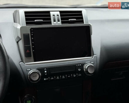 Белый Тойота Ленд Крузер Прадо, объемом двигателя 2.8 л и пробегом 280 тыс. км за 26999 $, фото 75 на Automoto.ua