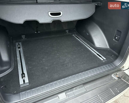 Белый Тойота Ленд Крузер Прадо, объемом двигателя 2.8 л и пробегом 280 тыс. км за 26999 $, фото 90 на Automoto.ua