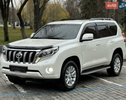 Белый Тойота Ленд Крузер Прадо, объемом двигателя 2.8 л и пробегом 280 тыс. км за 26999 $, фото 8 на Automoto.ua