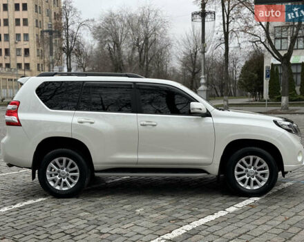 Белый Тойота Ленд Крузер Прадо, объемом двигателя 2.8 л и пробегом 280 тыс. км за 26999 $, фото 22 на Automoto.ua