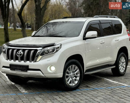 Белый Тойота Ленд Крузер Прадо, объемом двигателя 2.8 л и пробегом 280 тыс. км за 26999 $, фото 2 на Automoto.ua