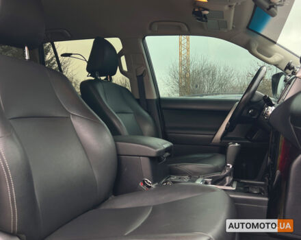 Тойота Ленд Крузер Прадо 2016 в Львове на Automoto.ua Белый Тойота Ленд Крузер Прадо, объемом двигателя 2.8 л и пробегом 146 тыс. км за 34350 $, фото 8 на Automoto.ua
