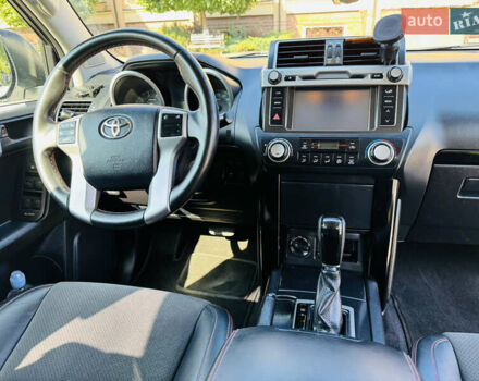 Белый Тойота Ленд Крузер Прадо, объемом двигателя 2.7 л и пробегом 94 тыс. км за 25800 $, фото 4 на Automoto.ua