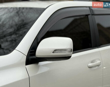 Белый Тойота Ленд Крузер Прадо, объемом двигателя 2.8 л и пробегом 280 тыс. км за 26999 $, фото 38 на Automoto.ua