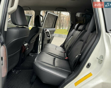 Белый Тойота Ленд Крузер Прадо, объемом двигателя 2.8 л и пробегом 280 тыс. км за 26999 $, фото 58 на Automoto.ua