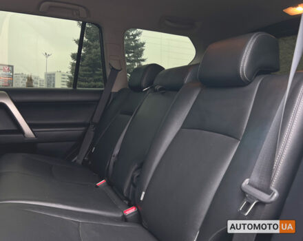 Тойота Ленд Крузер Прадо 2016 в Львове на Automoto.ua Белый Тойота Ленд Крузер Прадо, объемом двигателя 2.8 л и пробегом 146 тыс. км за 34350 $, фото 9 на Automoto.ua