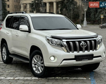 Белый Тойота Ленд Крузер Прадо, объемом двигателя 2.8 л и пробегом 280 тыс. км за 26999 $, фото 3 на Automoto.ua