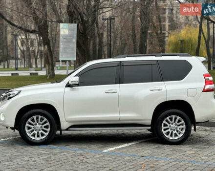 Белый Тойота Ленд Крузер Прадо, объемом двигателя 2.8 л и пробегом 280 тыс. км за 26999 $, фото 23 на Automoto.ua