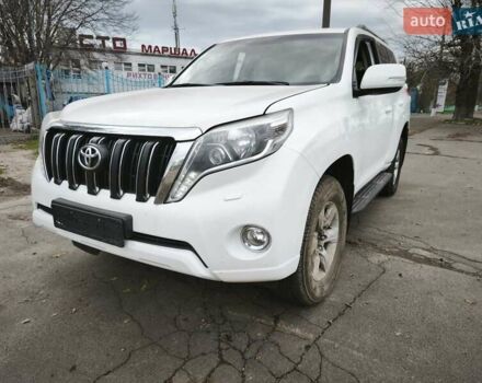 Белый Тойота Ленд Крузер Прадо, объемом двигателя 2.8 л и пробегом 154 тыс. км за 21600 $, фото 3 на Automoto.ua