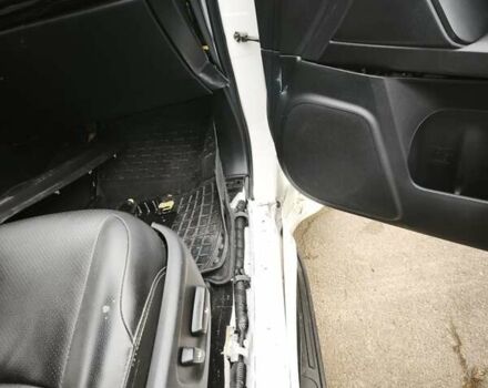 Белый Тойота Ленд Крузер Прадо, объемом двигателя 2.8 л и пробегом 154 тыс. км за 21600 $, фото 8 на Automoto.ua