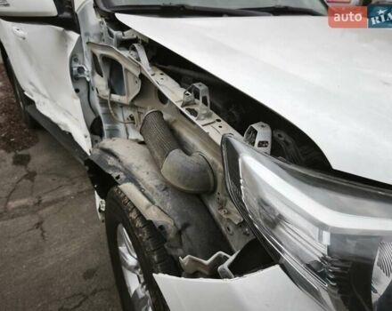 Белый Тойота Ленд Крузер Прадо, объемом двигателя 2.8 л и пробегом 154 тыс. км за 21600 $, фото 9 на Automoto.ua