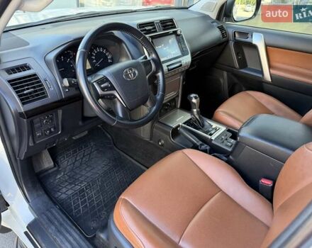 Тойота Ленд Крузер Прадо 2018 в Одессе на Automoto.ua Белый Тойота Ленд Крузер Прадо, объемом двигателя 2.69 л и пробегом 79 тыс. км за 32500 $, фото 9 на Automoto.ua